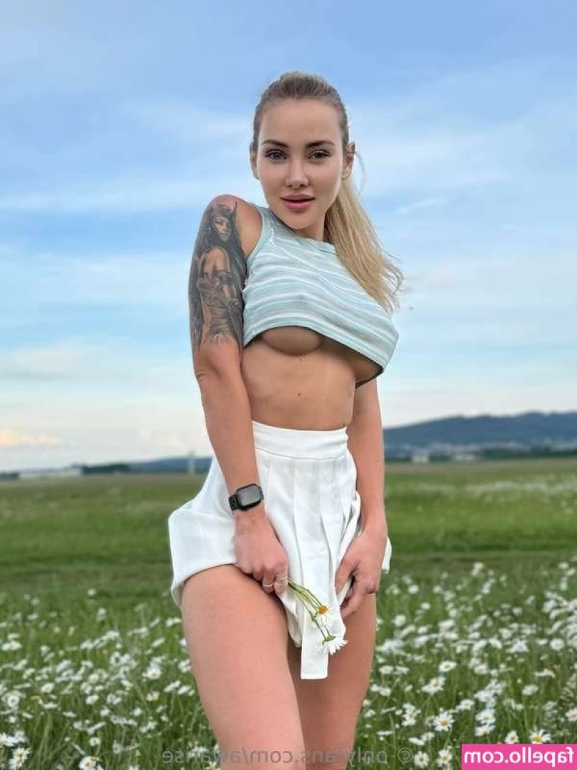 Joanna Rise | Awarisevip | [ joanna-rise-awarisevip ] - 😍ENJOY A SEXY DOLL @passionleona HUNGRY FOR A HARD COCK🍆💦 