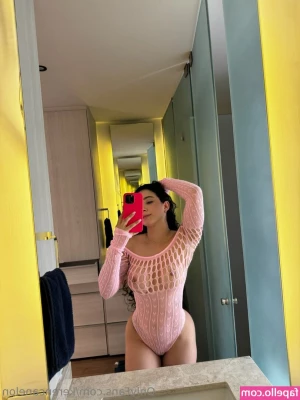 Keren Canelon [ keren-canelon ] - How do you want me to touch you? 💦🍑👅