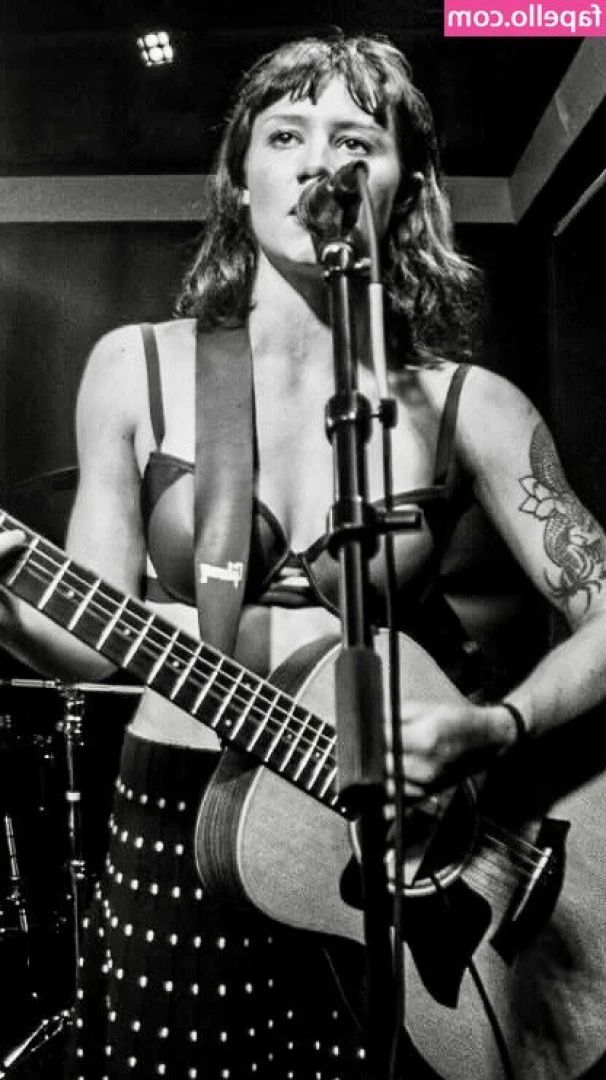 Die Spitz [ die-spitz ] - Send a generous TIP I ll gladly reward you with the rest of this