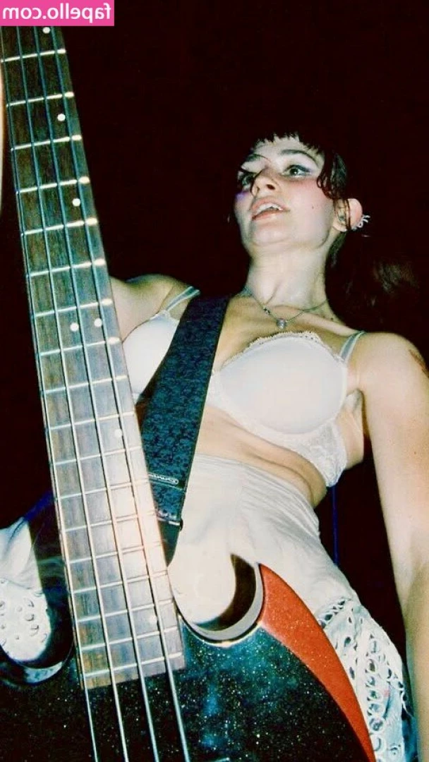 Die Spitz [ die-spitz ] - Let me dick u down