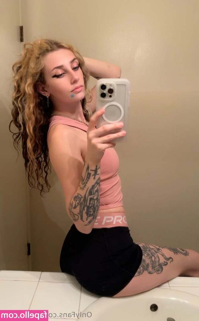 matneybb - Is this angle better for viewing      Click below for more explicit