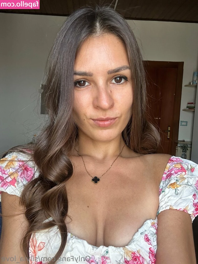 silvia_love [ silvia-love ] - You’re my doctor n walk in the room and I’m like this? What do