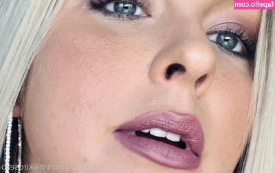 nikkirosexo - Want to see him fuck me  DM me