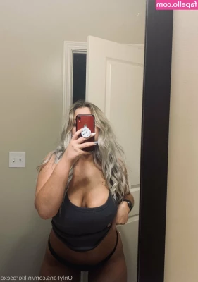 nikkirosexo - Just had phone sex with my babes  He knows just what to say to get my