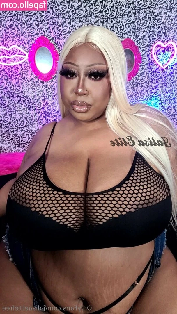 jalisaelitefree - would you lick it