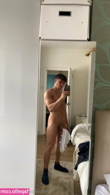 bigboybeni - I am so so sorry about the lack of content   As far as I can tell my