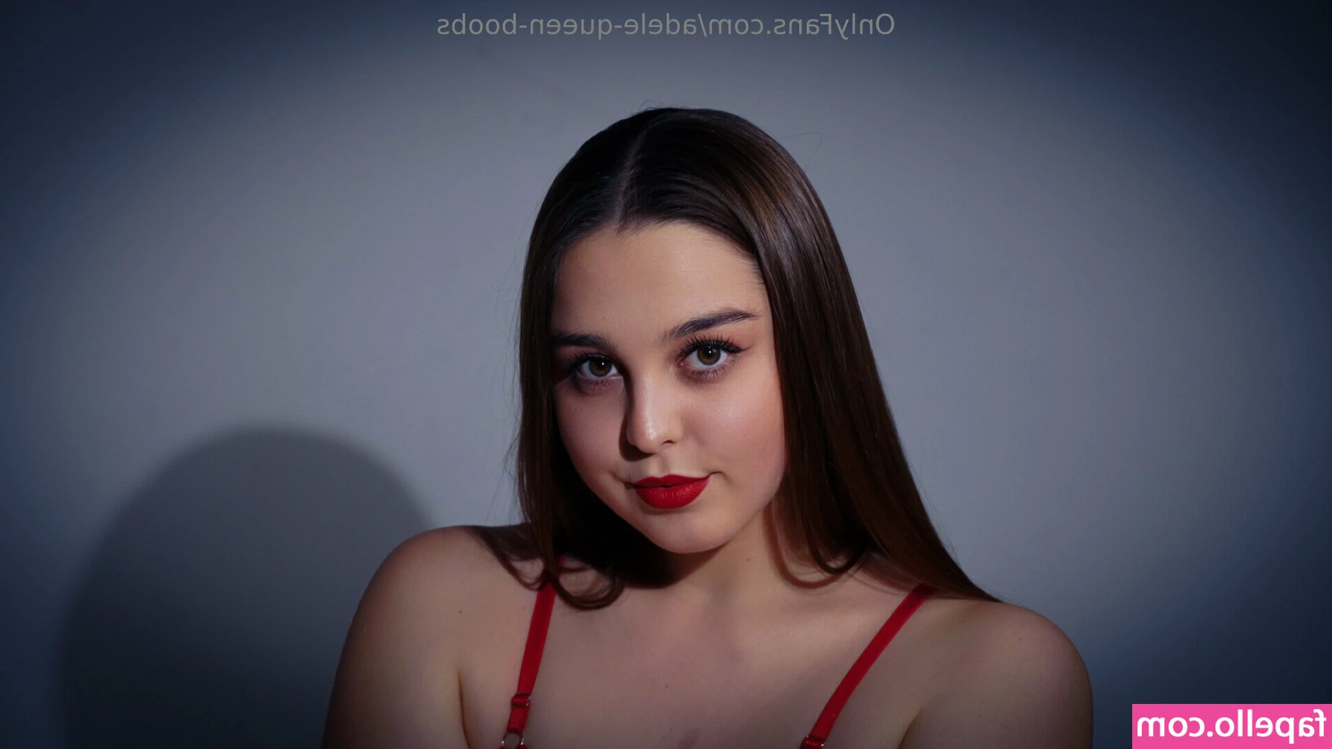 adele-queen-boobs - We got an ass request