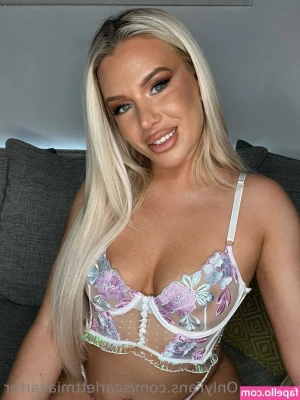 scarlettmiacarter - In my hot babe's dutty 😍