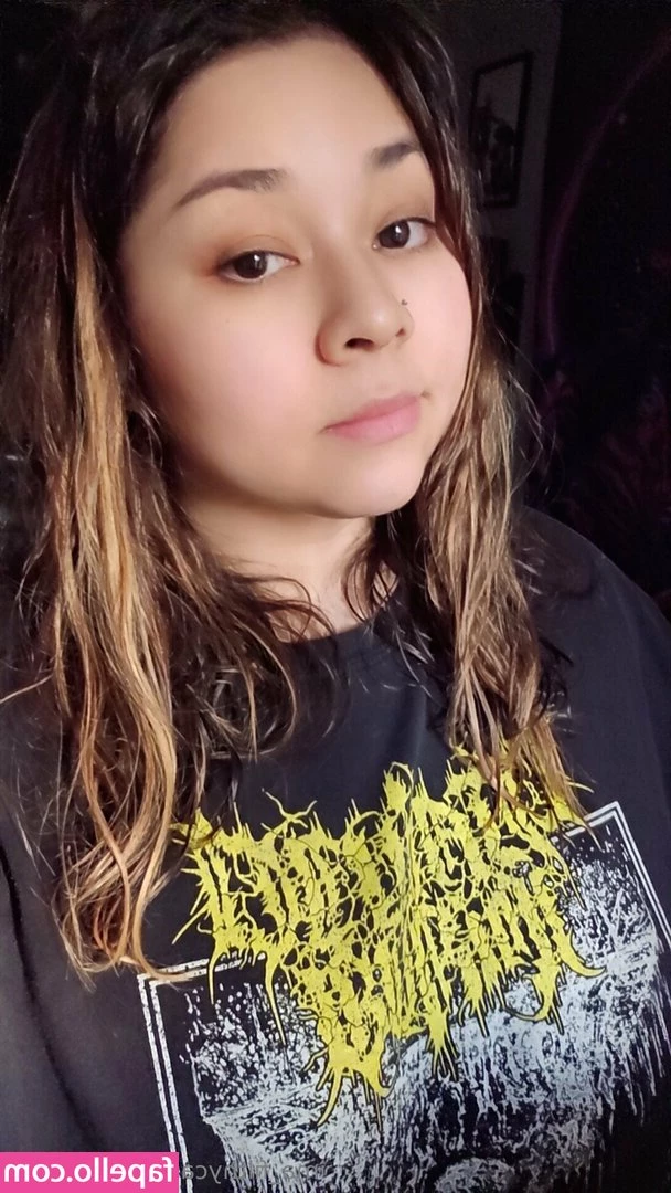 ima_filthycasual [ ima-filthycasual ] - Did you see my squirting anal vid yet? What did you think of it ? I