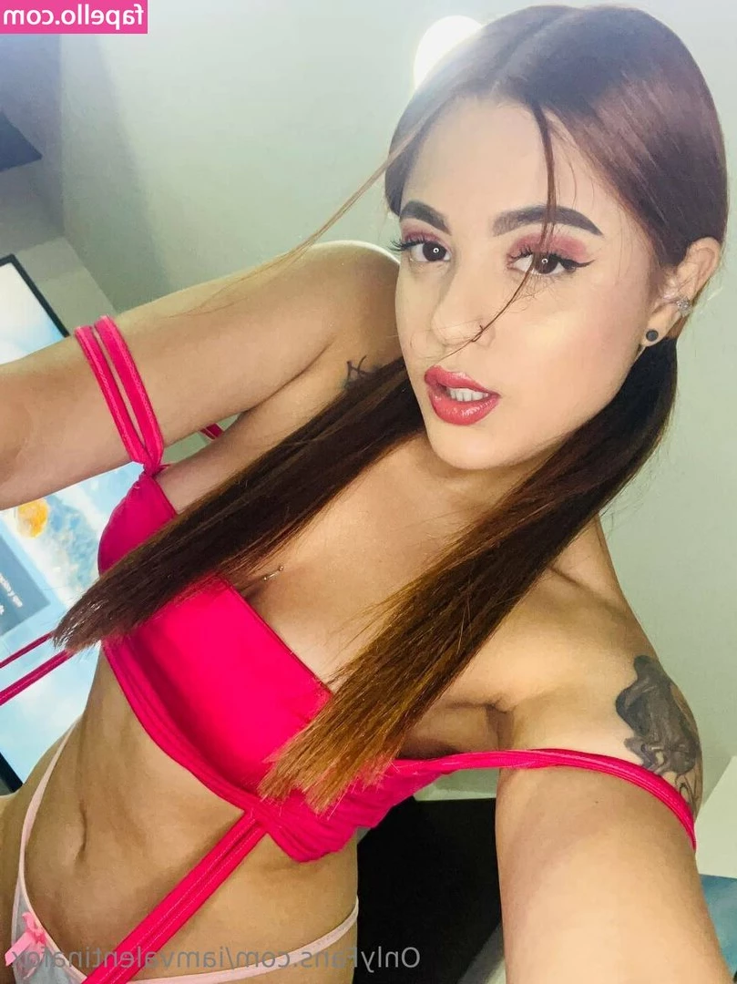 iamvalentinafox - Horny #start of my weekend x