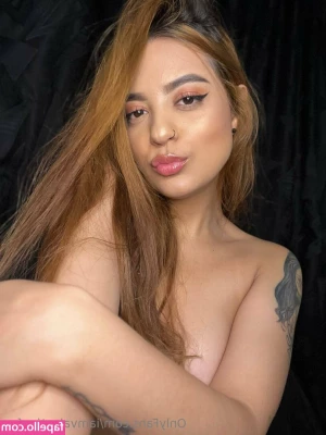 iamvalentinafox - Blue it is today   my cat wanted to be in the pictures as well    