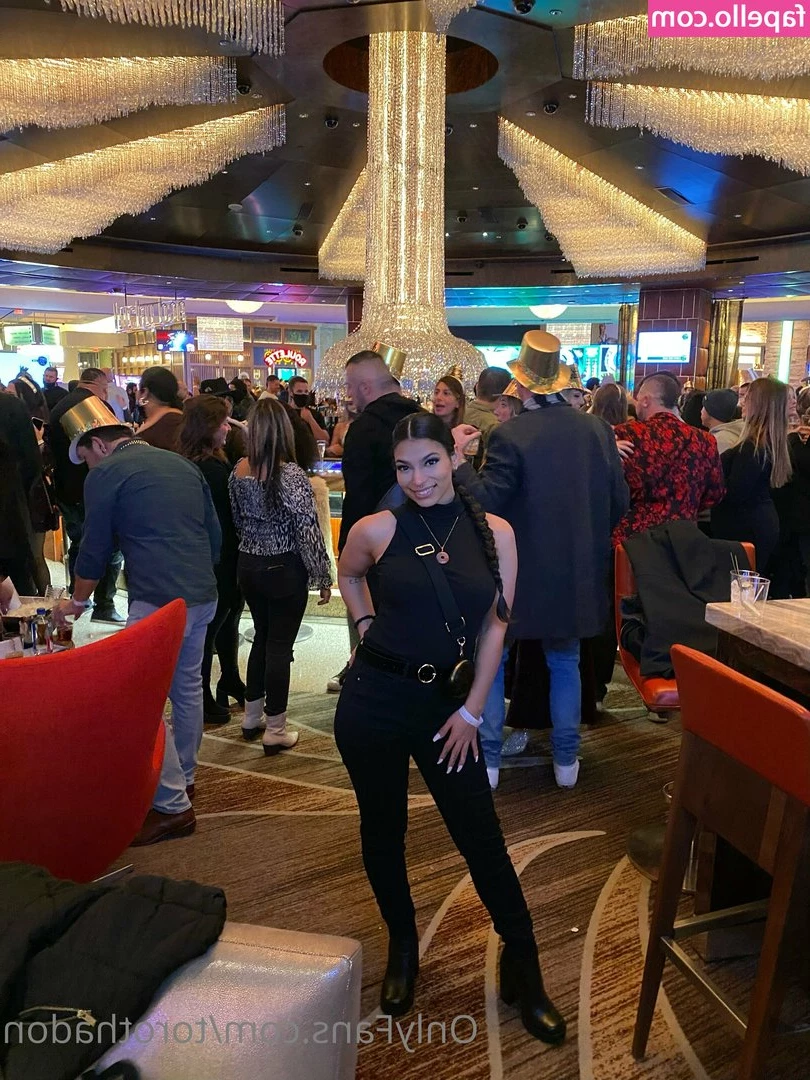 torothadon - ah è quante inculate che io ho preso da voi   gente che chiede foto