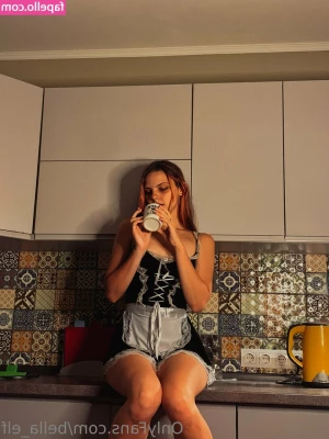 bella_elf [ bella-elf ] - Me limpias la polla