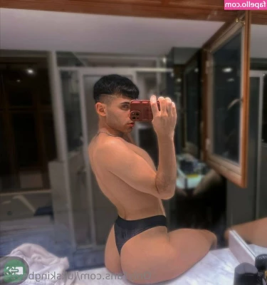 lxx23 - Pussy filled and room emptied