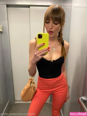 sweety_tiffany [ sweety-tiffany ] - Old way was boring