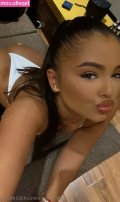 beatrixblu - Another angle of this intense sole and foot sucking by
