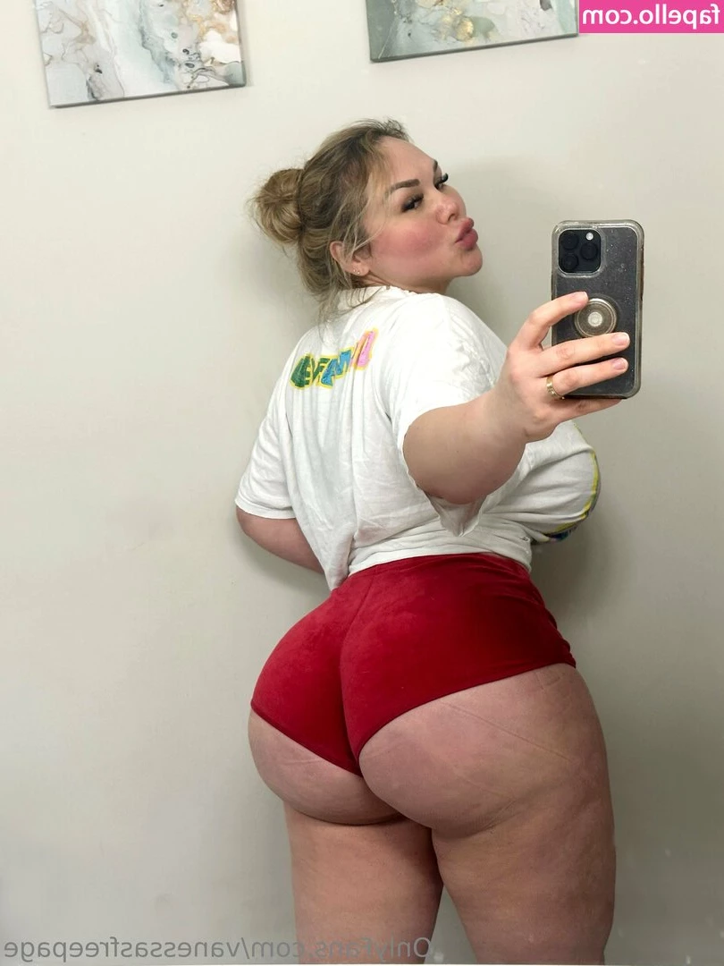 vanessasfreepage - 25 offer  A full year on my page plus a boy girl video package worth