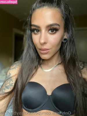 petitekrissybbyfree - I m over on my free page  I m gonna see if I can get them to follow