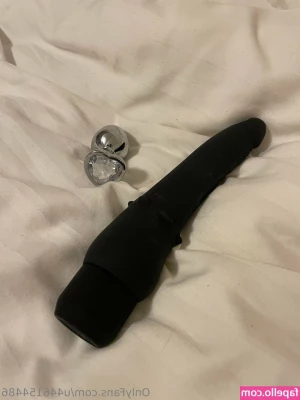 missnorrbotten - A quick load taking from a regular   beardedbj