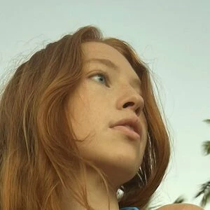 yoursmalldoll1