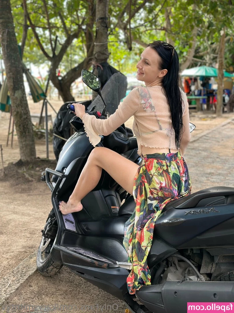 karysmithtvv - Last pole class for now 😩 I had a blast tho, glad the brake isn't