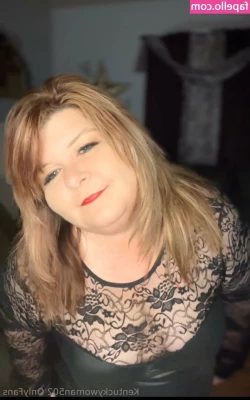 kentuckywoman502 - Post shower quickie  That body oil felt amazing so yeah  this one