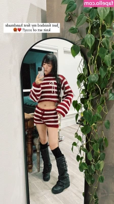 Veganbunnyelle - Sucking dick from all angles 🍆😈 let me tell you the things I