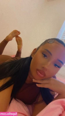 prettiest_toesx [ prettiest-toesx ] - Guess what I did today  Hehehehe you ll see tomorrow    Holly