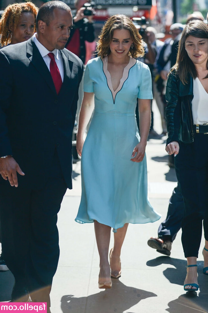 Emilia Clarke [ emilia-clarke ] - Its Spooky Season