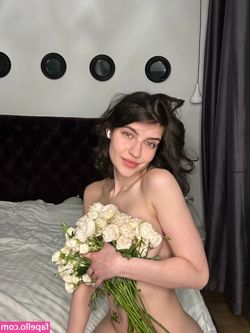 Anna Phoenix [ anna-phoenix ] - ready for streaming