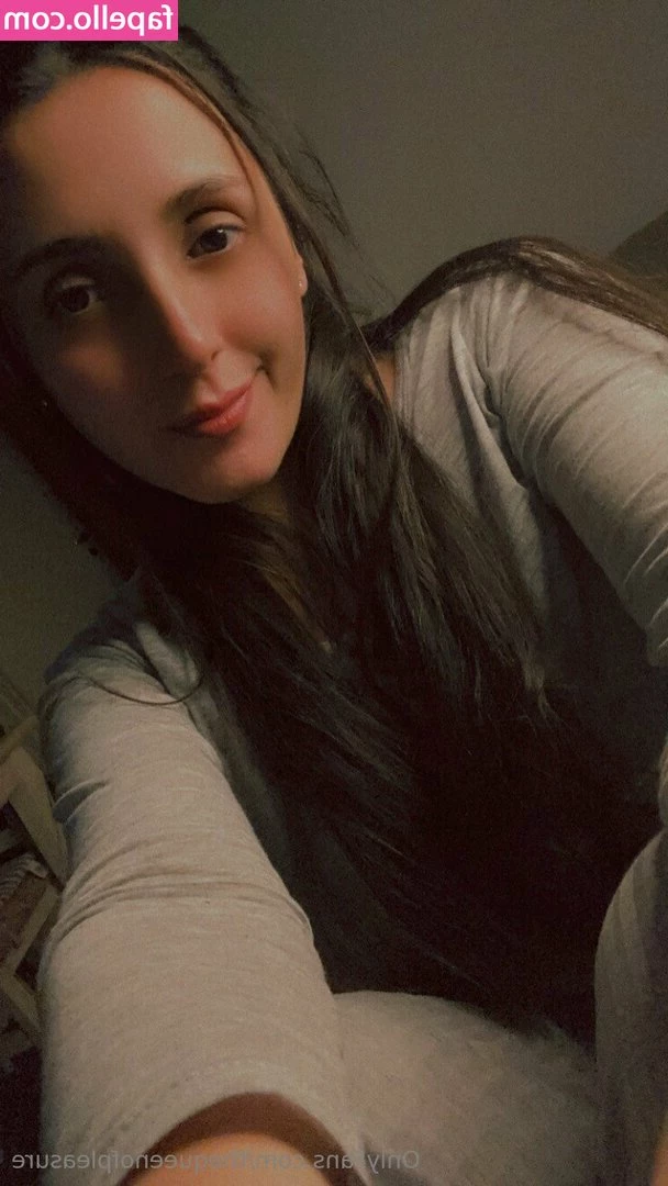 thequeenofpleasure - some closet fun 🙈