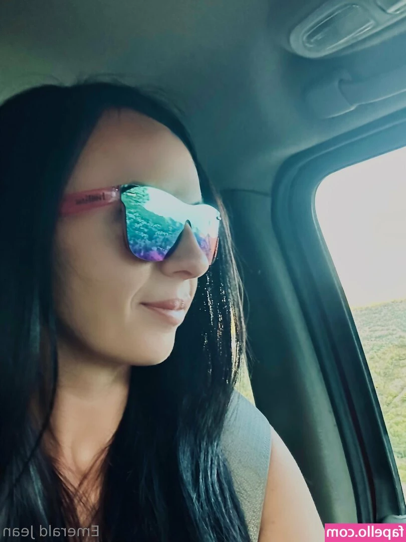 emeraldjeanofficial - 🍒🍒Getting this Booty nice and perky for you👅🍑Go check my