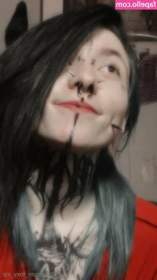 moon_foxy [ moon-foxy ] - Are you a panty sniffer