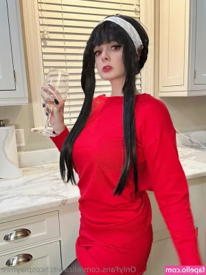 elizawitchcosplayfree - Whenever I visit a new country, I make it a point to visit history