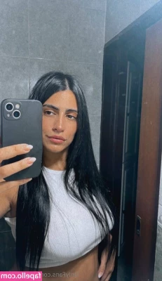 sarayvegas - I love when daddy grips on my ass while pounding this tight pussy