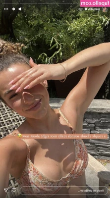 Gia Duddy [ gia-duddy-5 ] - Tbt de pelito rosa