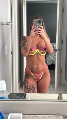 stephaniep913xo - Camel toe and booty