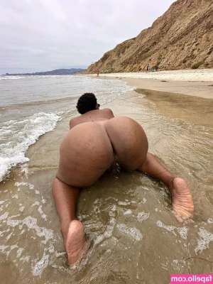 AxxxPhat - Birthday Toes