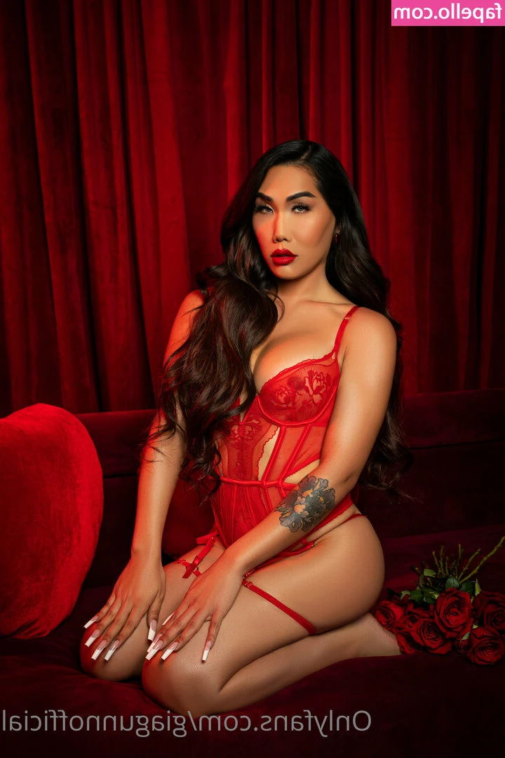 giagunnofficial - New lingerie set