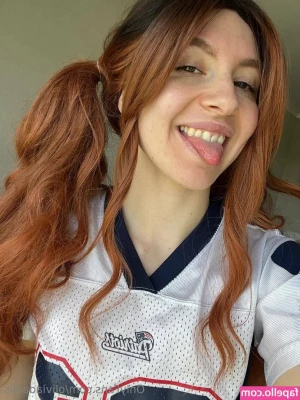 eliviahughes - Happy Wednesday amores 😘 How will you be spending this hump day?