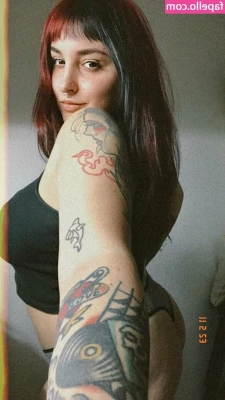 milkyl0lita - Filter! Right up close with my hair flowing 😘
