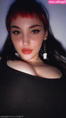 milkyl0lita - Legs spread  I love it and you