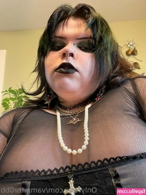 vamp.thr0bb [ vamp-thr0bb ] - Let s play Twister