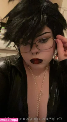 vamp.thr0bb [ vamp-thr0bb ] - There s no need for words when our bodies speak the same language of