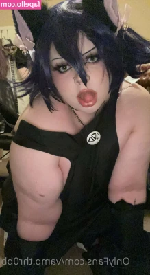 vamp.thr0bb [ vamp-thr0bb ] - I m so interested about whether any of you boys have partners  it ll