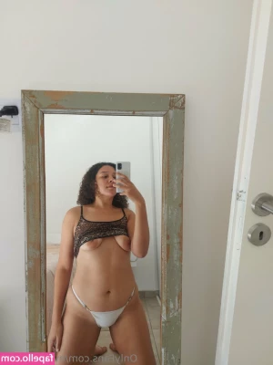evamazefree - Say hi to my nipples