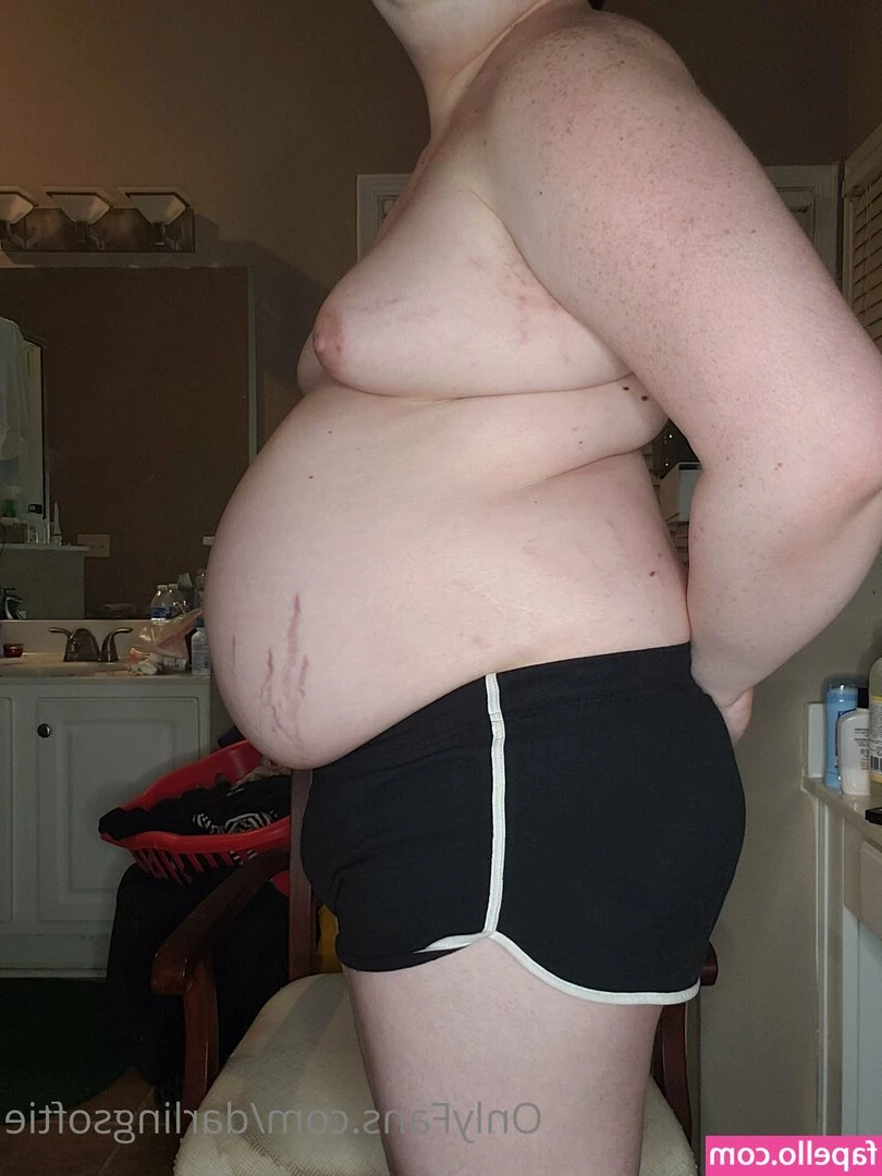 darlingsoftie - Good night boys! I'll be on messages tomorrow, if you're bored drop