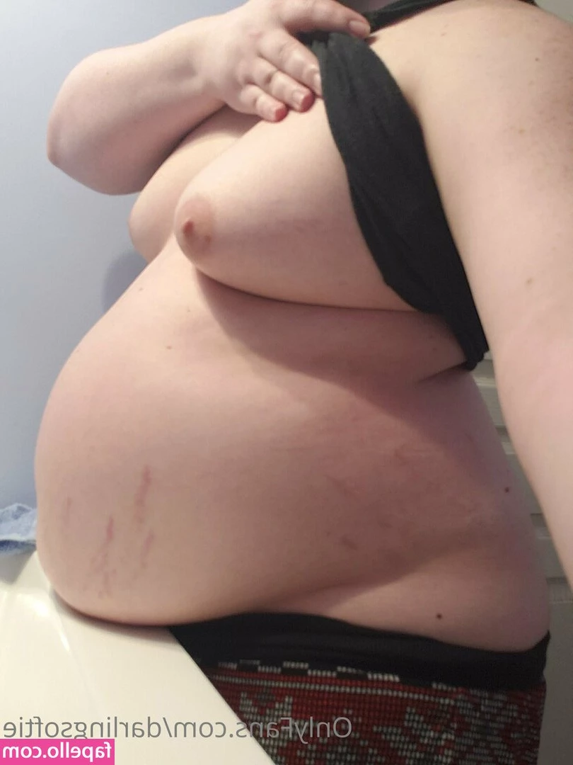 darlingsoftie - Subtly inviting you to cum inside 😇