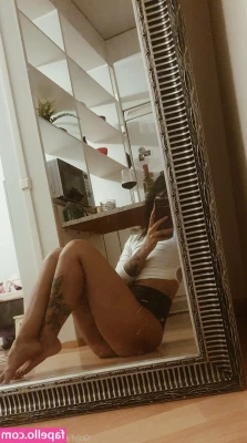missmelani - Piedi  tacchi e qualcos altro