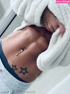 klara_fitness [ klara-fitness ] - Hump day, who else loves a good 🍑?   Tell me what you doing if you